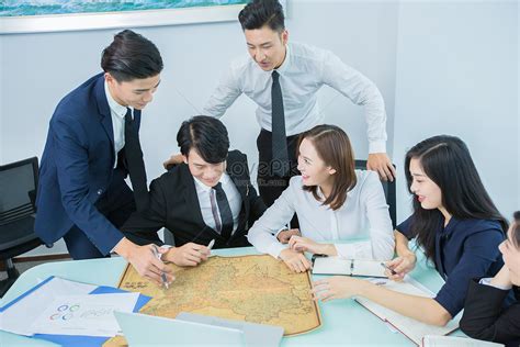 anh cuoc hop nhom kinh doanh phong hop thao luan tai xuong mien phi