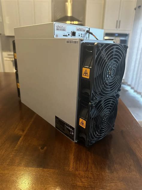 Bitmain Antminer K7 66 TH 3080W CKB Miner