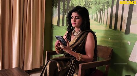 Indian Hot Milf Hook Up