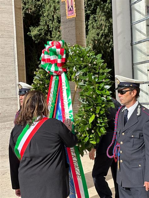 Foggia La Sindaca Episcopo Alla Cerimonia In Onore Dei Caduti