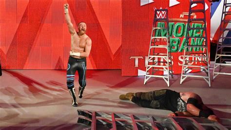 Sami Zayn Takes Braun Strowman S Spot At Wwe Money In The Bank Wwe Now