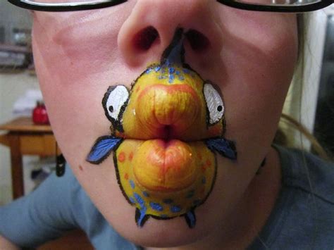 Pin By Vivi On Fish Lips Fish Lips Carnival Face Paint Face