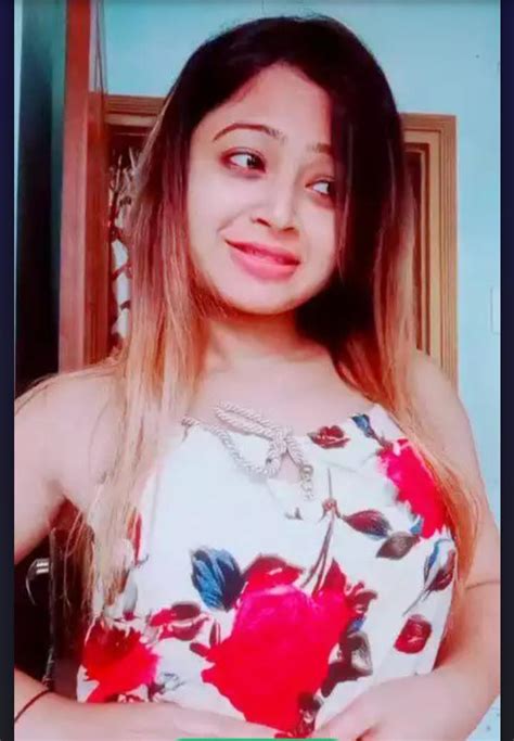 Desi Cute Instagram Model Abhileka Das Exclusive Viral Videos