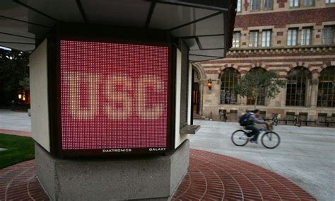 Ex Usc Gynecologist Accused Of Sex Misconduct Found Dead The Epoch Times