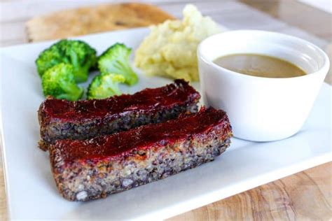 Easy Vegan Meatloaf With Mushrooms And Oats Vegan And Gluten Free Meals Under 400 Calories