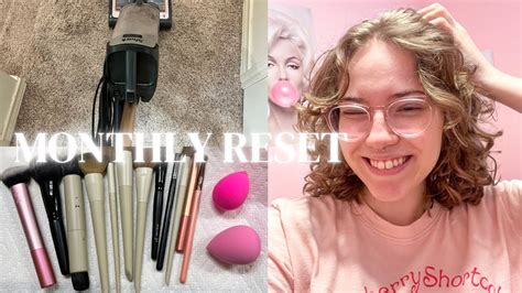 Monthly Reset Vlog Cleaning My Room Washing My Makeup Brushes