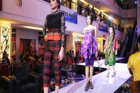 jadi model catwalk modeling indonesia