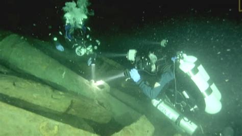 Researchers Explore Cursed 450 Year Old Shipwreck At The Bottom Of The