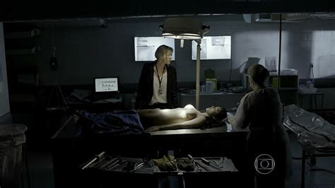 Nude Video Celebs Debora Falabella Sexy Yanna Lavigne Nude Dupla Identidade S E