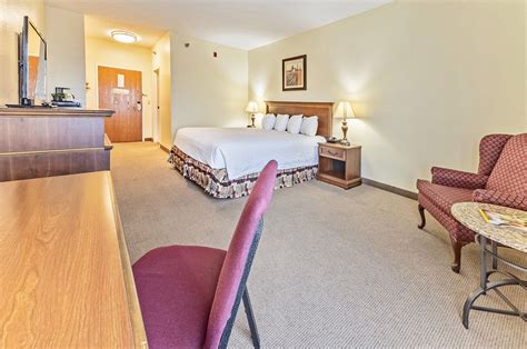 Rooms - The Branson Towers Hotel in Branson, MO