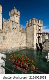 Sirmione Castle Lake Garda Lombardy Region Stock Photo 2249740591 ...