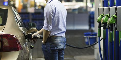 Consejos Para Una Conducción Eficiente Y Ahorrar Combustible