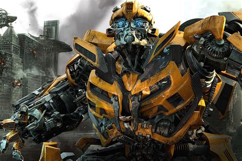 ‘Bumblebee’ Is Cute as a Bug in a New Spinoff Photo