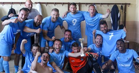 Vitry En Charollais Victoire Historique Pour Le Football Club De Vitry