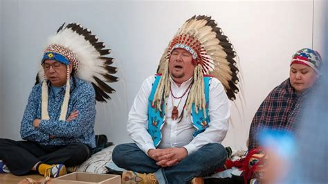 Sacred Blackfoot Headdress Returning To Siksika After 124 Years Cjwe Albertas Best Country