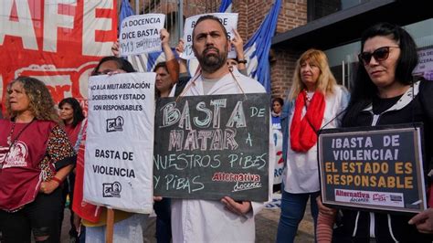 AMSAFE Rosario se movilizó contra la violencia en las escuelas y no