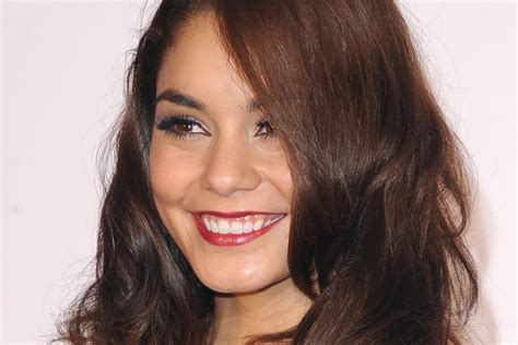 Vanessa Hudgens Shows Off Bikini Body In Hawaiian Waterfall Photo UPI