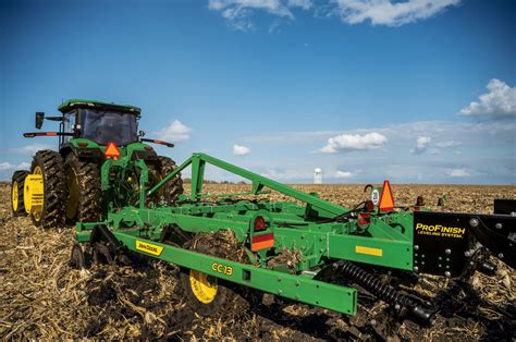 John Deere Completes Tillage Offering World Agritech