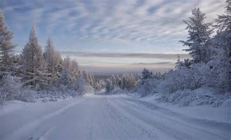 Зимняя дорога в России