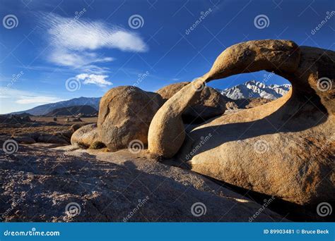 Natural Arch In The Alabama Hills Stock Image Image Of Hills Clear