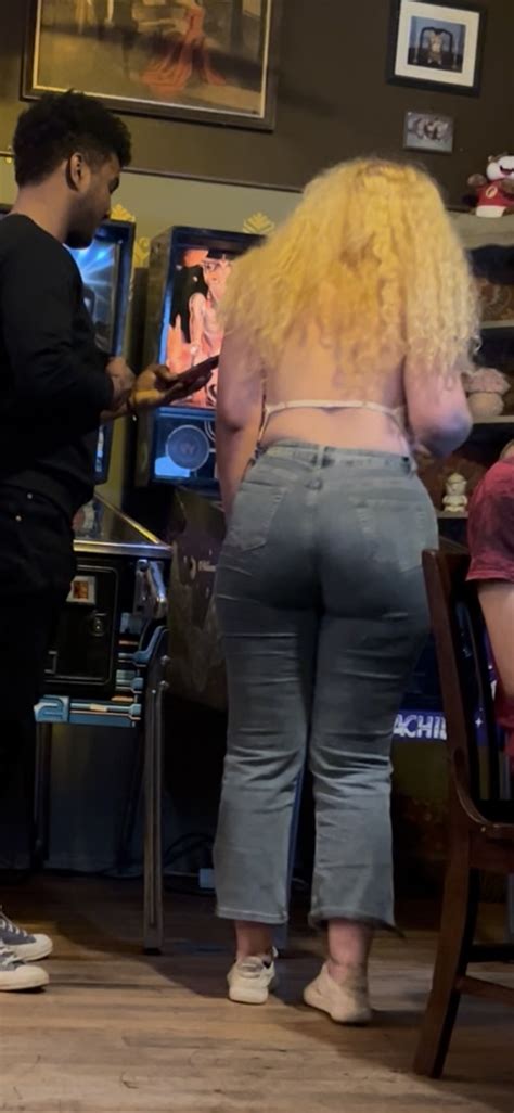 BLONDE PAWG In WEDGIE JEANS BIG HAIR BIG PERSONALITY BIG ASS Tight Jeans Forum