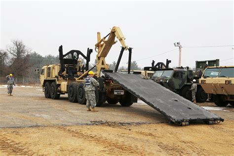 Oshkosh Defense ~ Us Army Heavy Vehicle Fleet Award Joint Forces News