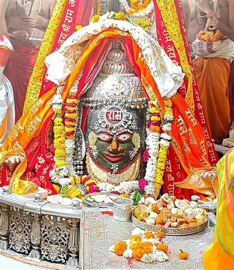 महाकाल मंदिर में भस्मारती में मनाई दीपावली बाबा महाकाल का श्रीराम