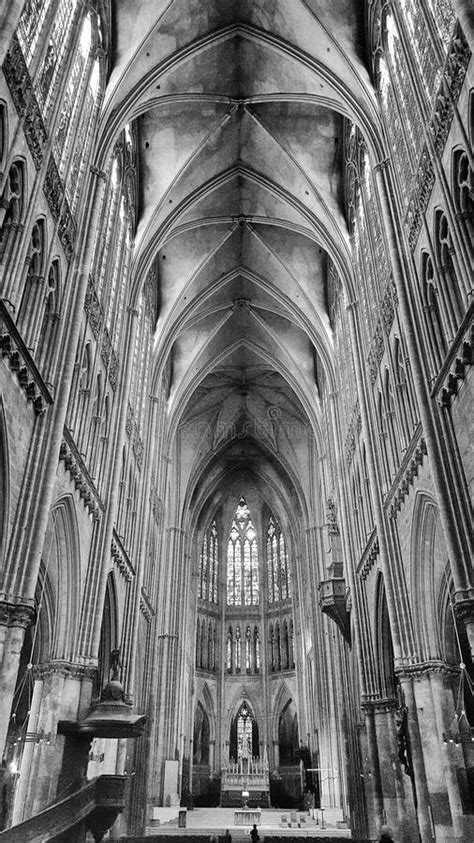 Interior De La Catedral De Metz France Foto De Archivo Imagen De