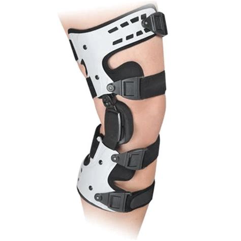 9 Best Unloader Knee Braces Reviewed By A Health Coach 2024