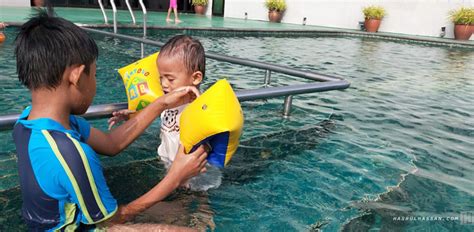 Tips Waktu Sesuai Ajar Anak Berenang