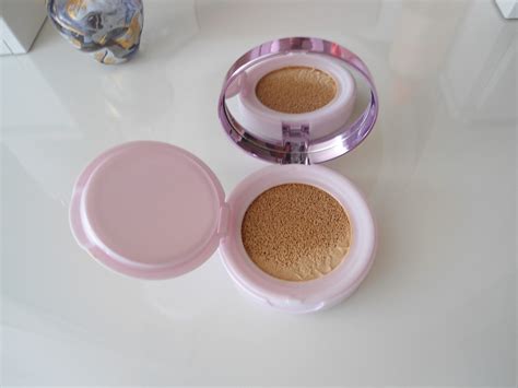 Anita On Opinião Base L Oréal Nude Magique Cushion