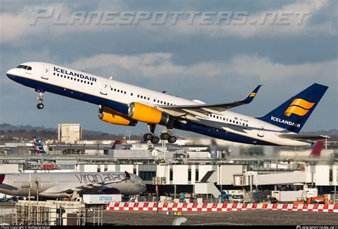 TF FIP Icelandair Boeing 757 208 WL Photo By Wolfgang Kaiser ID