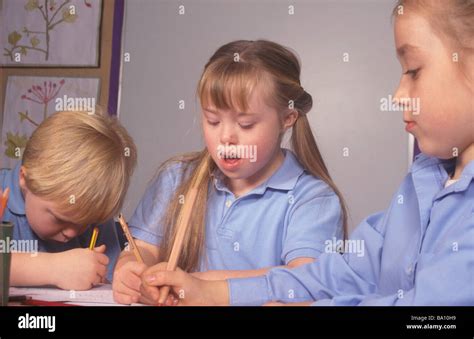 Downs Syndrom In Der Schule Fotos Und Bildmaterial In Hoher Auflösung