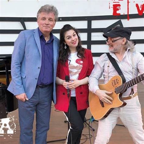 Музыкальная группа EVA