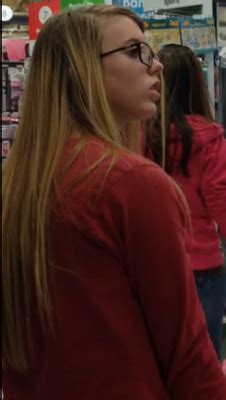 Nerdy Blonde In Black Yoga Pants Spandex Leggings Yoga Pants Forum