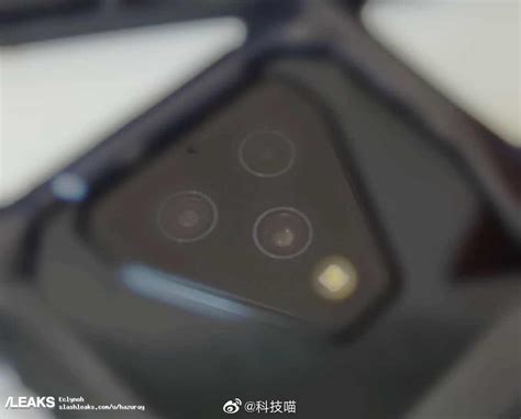Новые подробности о самом мощном смартфоне в мире: экран 3К и тройная ...