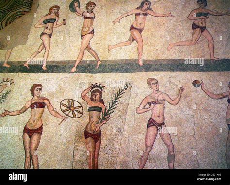 Bikini Mosaico Villa Romana Del Casale Immagini E Fotografie Stock Ad