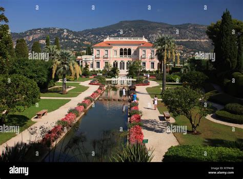 saint jean cap ferrat villa  res stock photography  images alamy