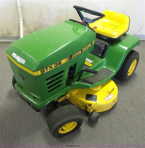 John Deere Stx38 Lawn Mower In Desoto Mo Item Bg9738 Sold Purple Wave