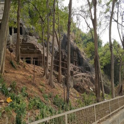 Undavalli Caves - History, Architecture & Beauty of Andhra Pradesh