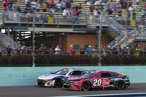 Nascar Nascar Straight Talk Wireless 400 Qualifying At Homestead Miami