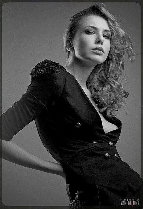 Katheryn Winnick Nude And Sexy Photos The Fappening