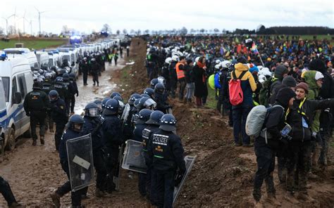 L Tzerath R Umung Liveticker Nach Fotos Mit Greta Thunberg Polizei