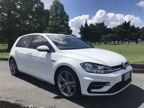 Volkswagen Golf 2017 TSI HIGHLINE R Line