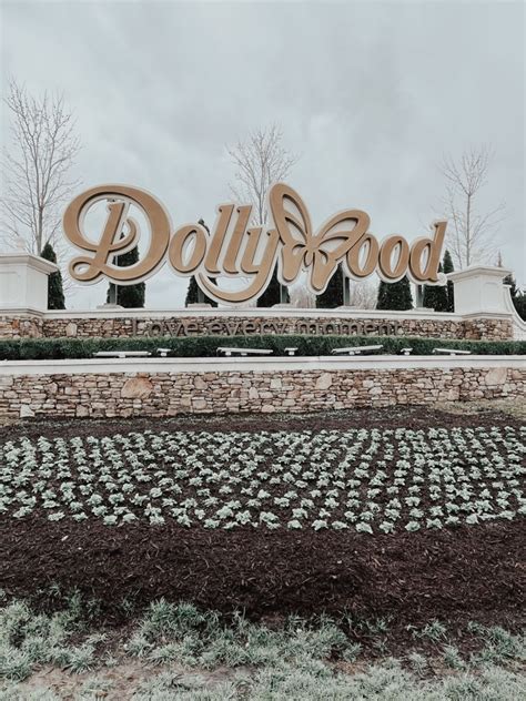 Dollywood - Tennessee | Nashville trip, Tennessee vacation, Dollywood park