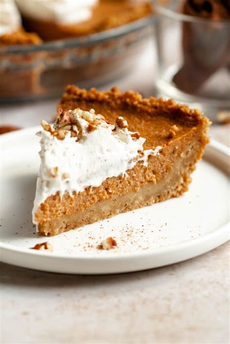 Pumpkin Pie With Graham Cracker Crust Rich And Delish