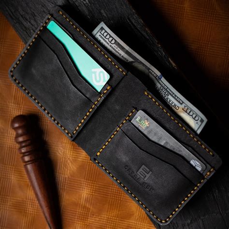 Leather Wallets For Men's - Get Handmade Leather Wallets in Pakistan ...