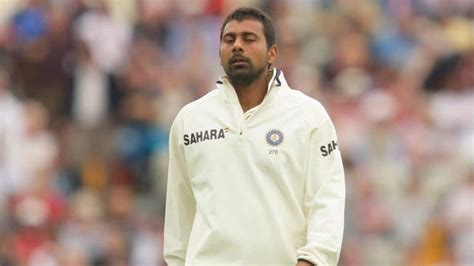 indian cricketer praveen kumar escapes major car accident unhurt
