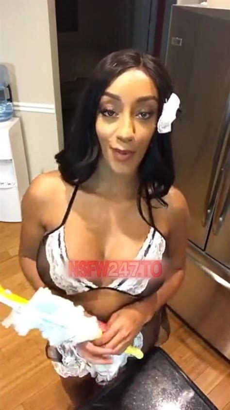 Ariana Gray Sexy Maid Tease Snapchat Premium Porn Live Sex Live Porn