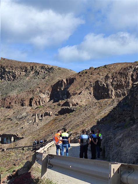 Mi Barrio El Tuyo La Isleta On Twitter La Policialpa Y Policia